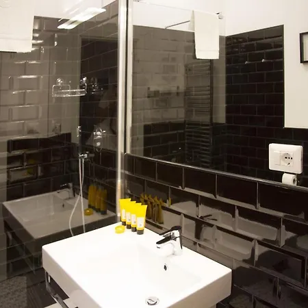 Leoncino 36 Apartments In Rome Room photo