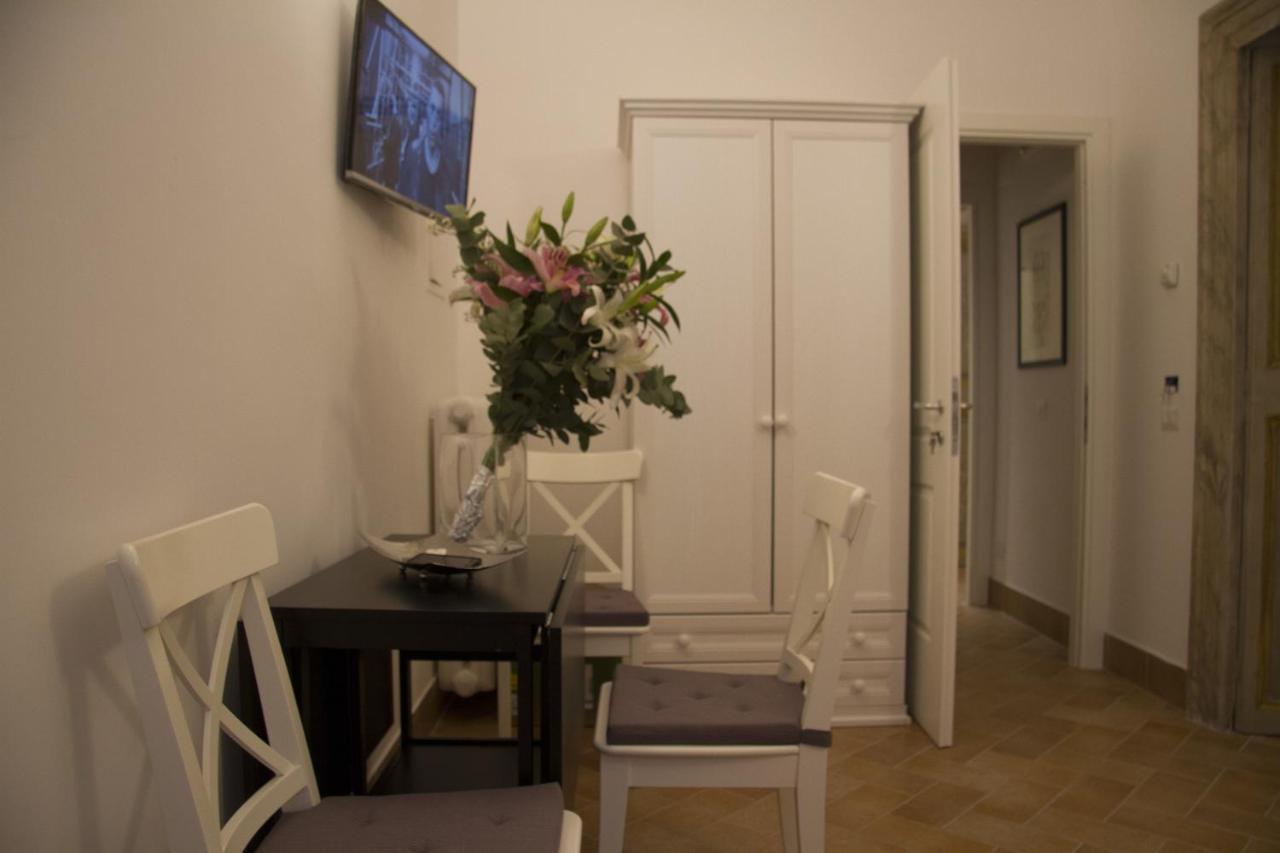 Leoncino 36 In Apartment